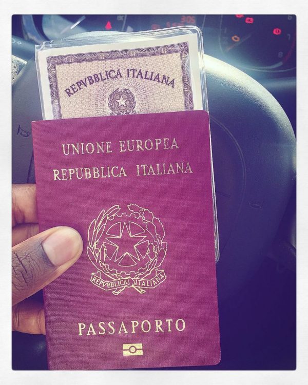 Italian passport